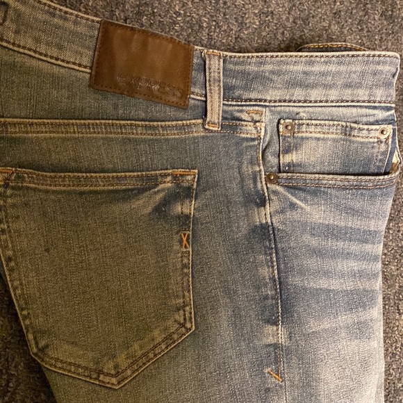 Express Jeans - Picture 2 of 5